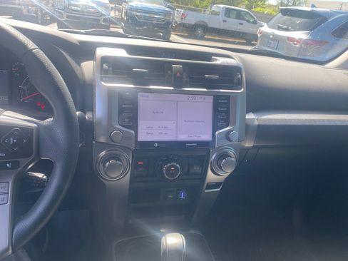 Used 2022 Toyota 4Runner SR5 image 18