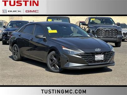 Used 2022 Hyundai Elantra SEL w/ Cargo Package