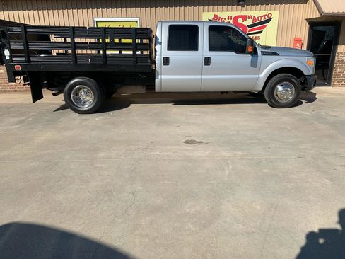 Used 2015 Ford F350 XL w/ Power Equipment Group image 6