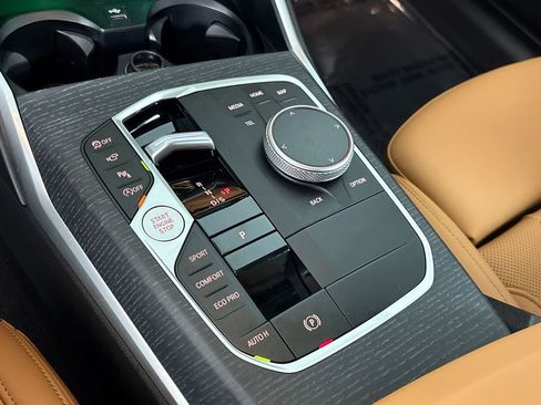 Used 2025 BMW M340i w/ Premium Package image 23