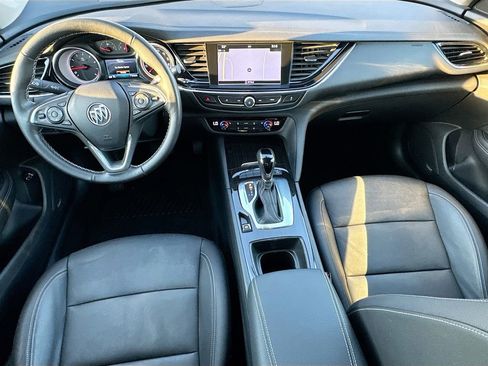 Used 2018 Buick Regal Essence w/ Driver Confidence Package #1 image 28