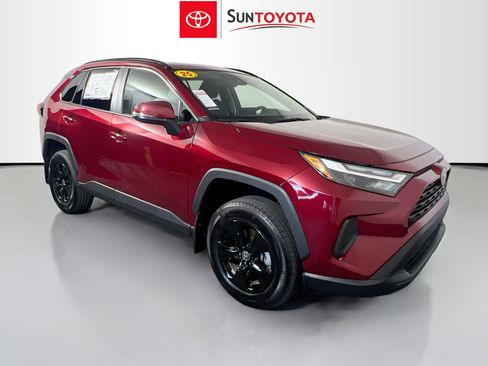 Used 2025 Toyota RAV4 XLE w/ Convenience Package FWD image 1