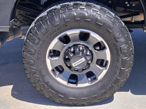 Used 2024 Ford F350 Platinum w/ Tremor Off-Road Package AWD/4WD image 10