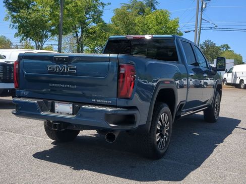 Used 2024 GMC Sierra 2500 Denali Ultimate w/ Max Trailering Package AWD/4WD image 8