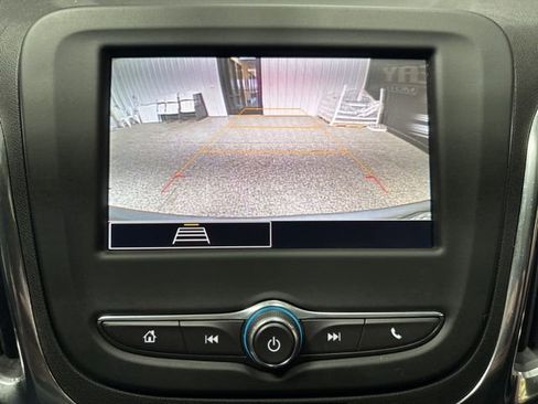 Used 2023 Chevrolet Equinox LT FWD image 11