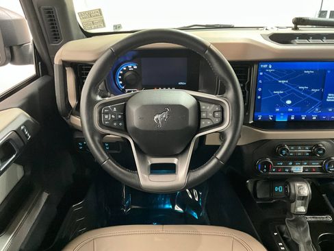 Used 2022 Ford Bronco Wildtrak AWD/4WD image 7