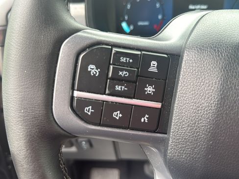 Used 2025 Ford F150 Lariat AWD/4WD image 16