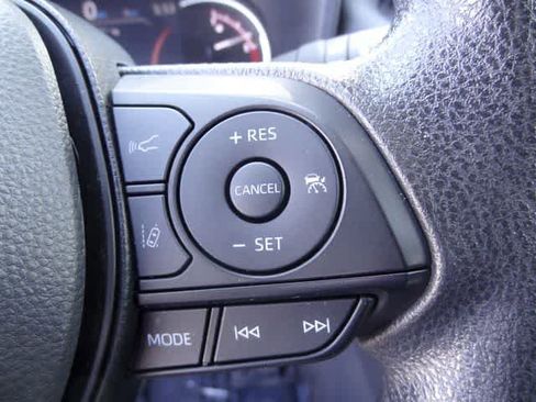 Certified 2025 Toyota RAV4 XLE AWD/4WD image 21