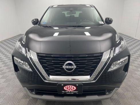 Used 2023 Nissan Rogue SV image 3