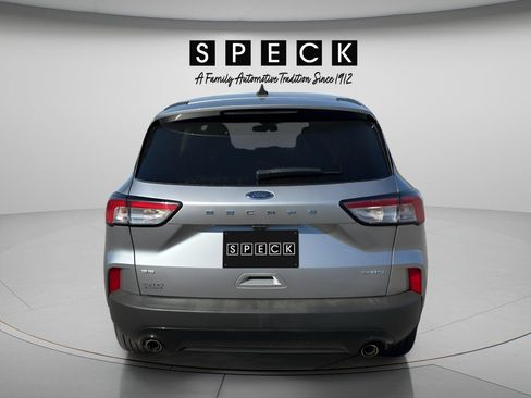 Used 2021 Ford Escape SE w/ SE Sport Appearance Package AWD/4WD image 4