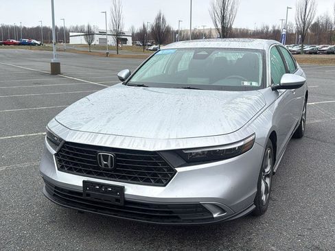 Used 2024 Honda Accord EX image 16