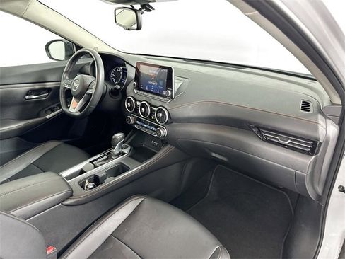 Used 2021 Nissan Sentra SR w/ SR Premium Package image 25