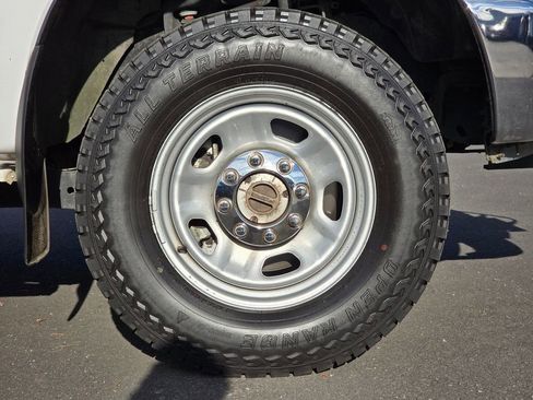Used 2016 Ford F350 XL w/ XL Appearance Package AWD/4WD image 9