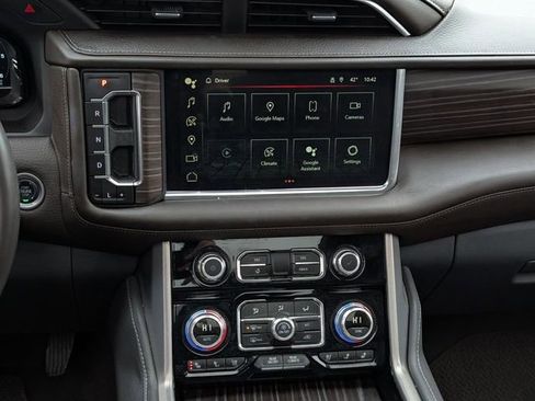 Used 2024 GMC Yukon XL Denali w/ Max Trailering Package image 30