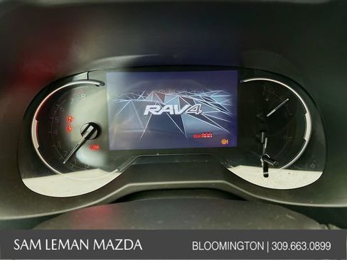 Used 2024 Toyota RAV4 LE image 12