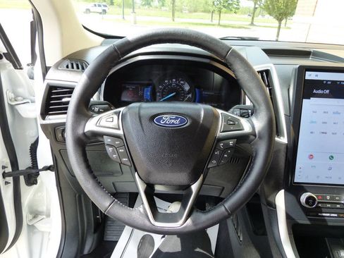 Used 2023 Ford Edge SEL AWD/4WD image 24