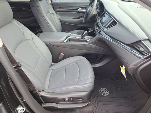 Used 2020 Buick Enclave Essence w/ Sport Touring Edition image 15