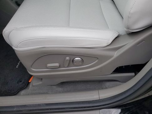 Used 2026 Hyundai Palisade SEL FWD image 16