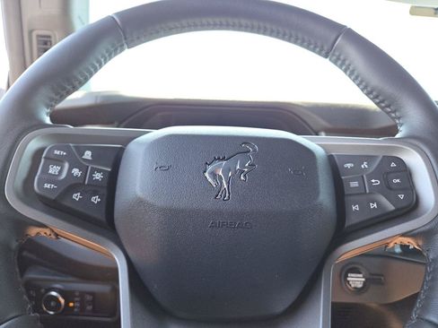 Used 2025 Ford Bronco Badlands AWD/4WD image 22