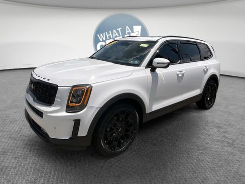 Certified 2022 Kia Telluride SX w/ SX Prestige Package AWD/4WD image 8