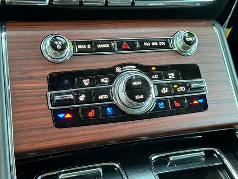 Certified 2023 Lincoln Aviator Grand Touring w/ Equipment Group 301A image 22