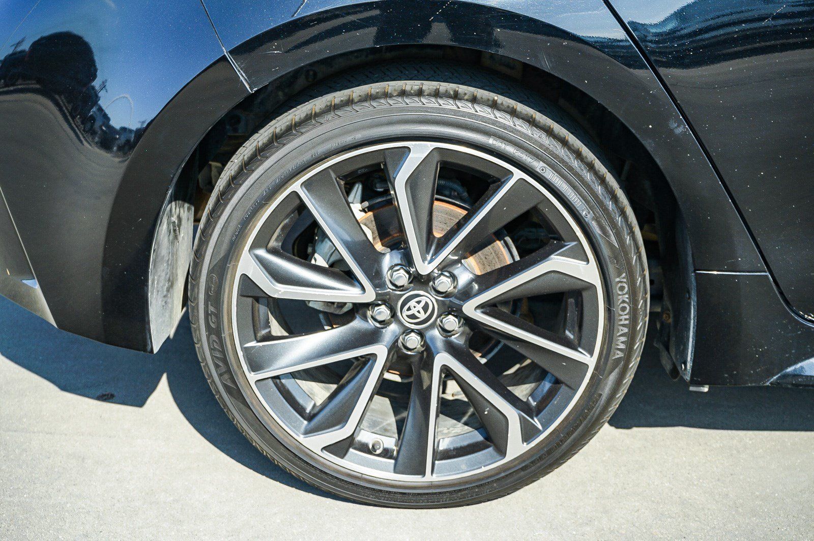 Used 2021 Toyota Corolla XSE w/ Carpet Mat Package (TMS) FWD image 9