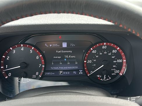 Used 2024 Nissan Frontier PRO-4X w/ Pro Convenience Package AWD/4WD image 18