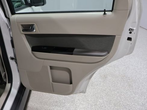 Used 2011 MAZDA Tribute i Sport FWD image 20
