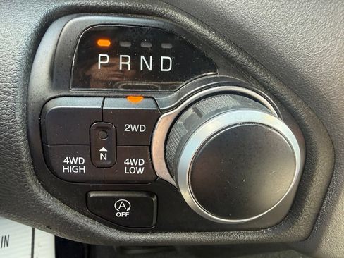 Used 2023 RAM 1500 Big Horn AWD/4WD image 19
