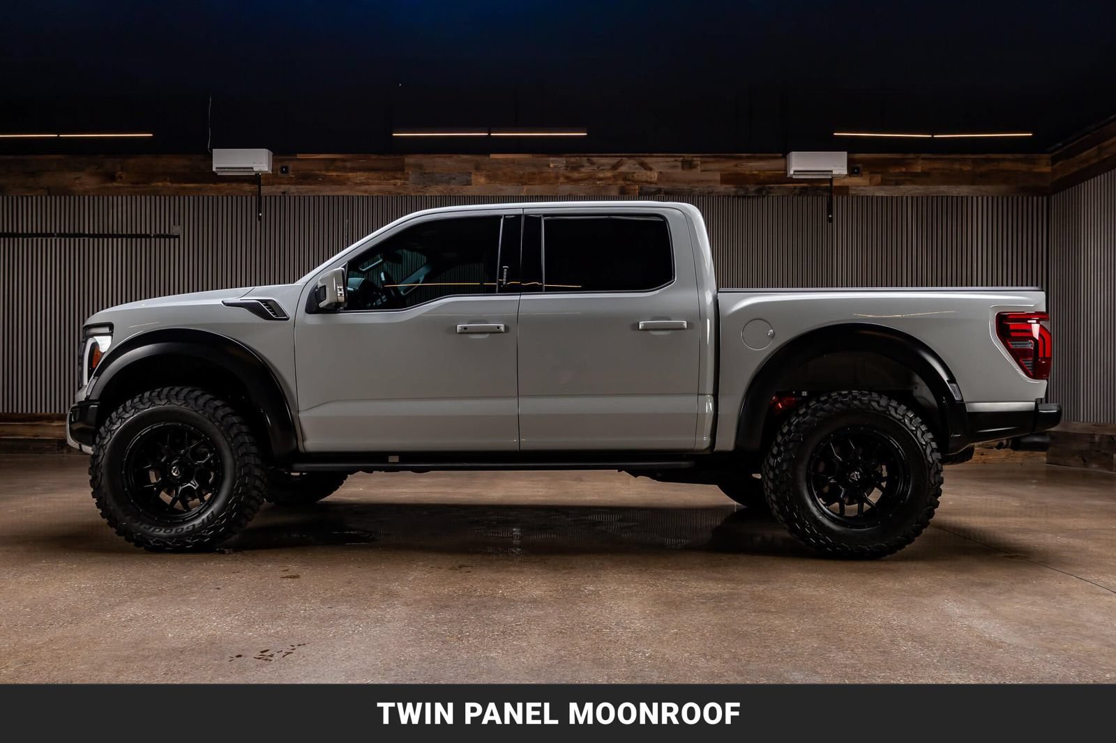 Used 2024 Ford F150 Raptor AWD/4WD image 5