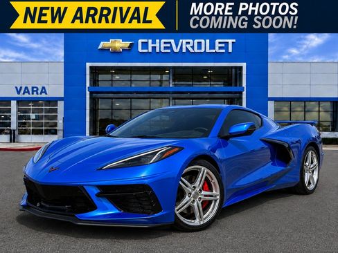 Used 2025 Chevrolet Corvette Stingray Coupe w/ Z51 Performance Package RWD image 1