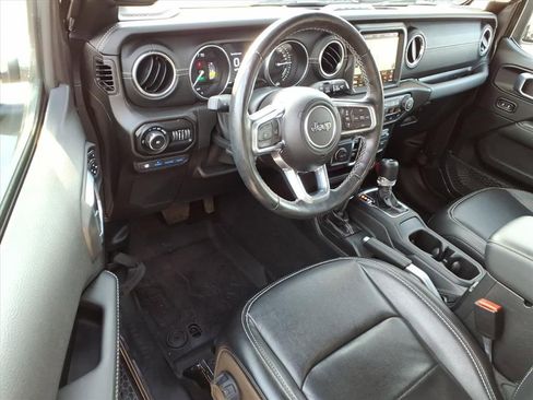 Used 2021 Jeep Wrangler Unlimited Sahara w/ Cold Weather Group image 15