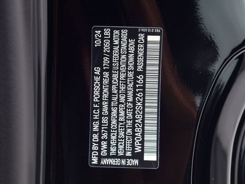 Certified 2025 Porsche 718 Cayman S RWD image 25