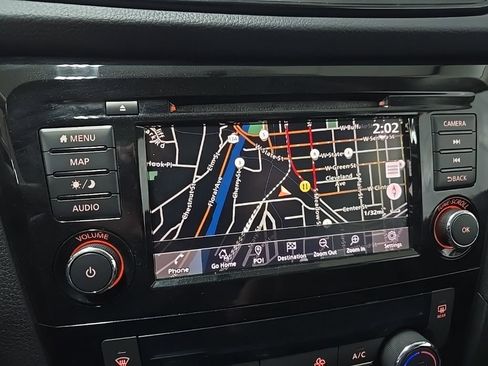 Used 2018 Nissan Rogue SV w/ Sun & Sound Touring Package image 25