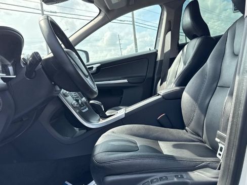 Used 2016 Volvo XC60 T5 Premier AWD/4WD image 19