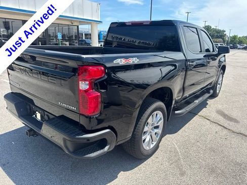 Used 2025 Chevrolet Silverado 1500 Custom AWD/4WD image 2