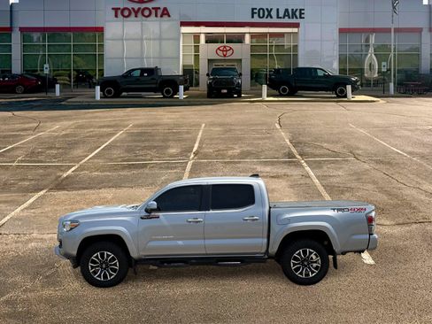 Used 2023 Toyota Tacoma TRD Sport w/ Advanced Technology Package AWD/4WD image 4