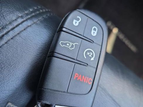 Used 2016 Dodge Durango Limited w/ Nav & Power Liftgate Group image 28