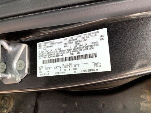 Used 2019 Ford Escape Titanium AWD/4WD image 32