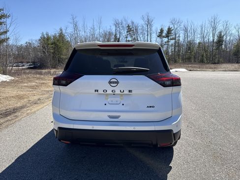 New 2026 Nissan Rogue SV AWD/4WD image 6