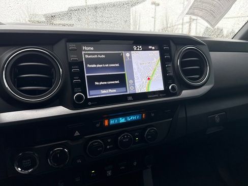 Used 2021 Toyota Tacoma TRD Off-Road w/ TRD Premium Off Road Package image 22