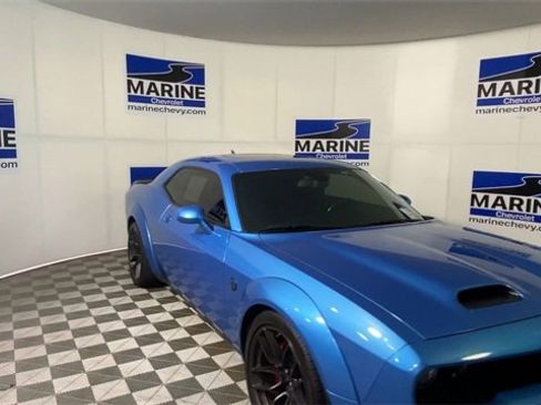 Used 2019 Dodge Challenger SRT Hellcat Redeye image 4