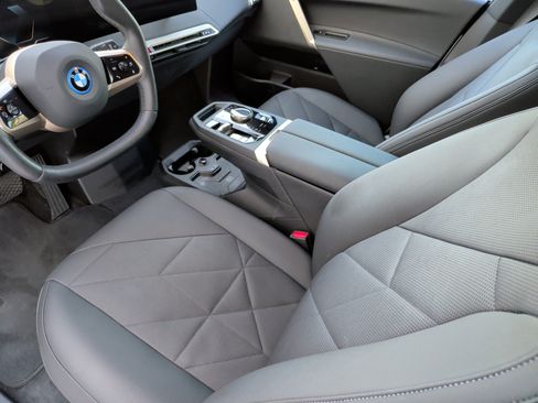 Certified 2023 BMW iX xDrive50 w/ Sport Package image 28