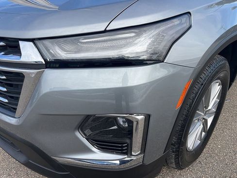 Used 2023 Chevrolet Traverse LT image 14