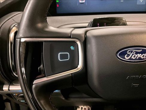 Certified 2025 Ford Expedition Max Platinum AWD/4WD image 17