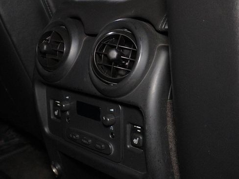 Used 2005 HUMMER H2 SUT w/ Preferred Equipment Group image 34