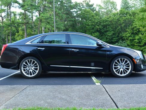 Used 2014 Cadillac XTS Platinum FWD image 4