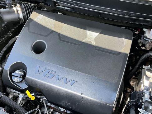 Used 2023 Buick Enclave Essence w/ Experience Buick Package FWD image 33