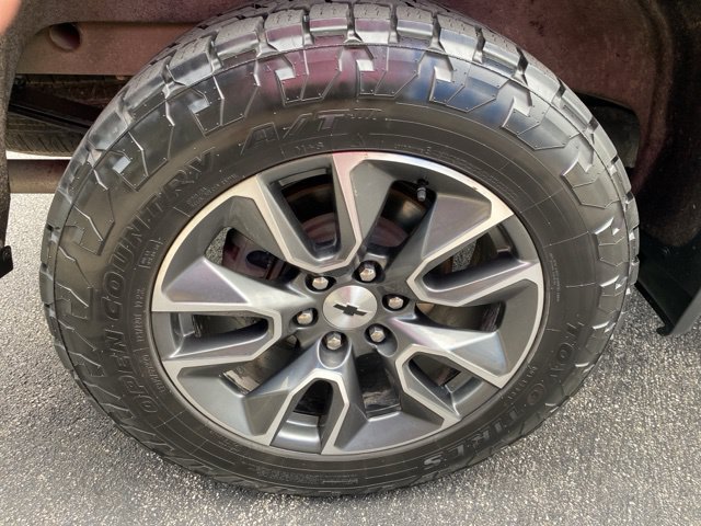 Used 2023 Chevrolet Silverado 1500 RST AWD/4WD image 10