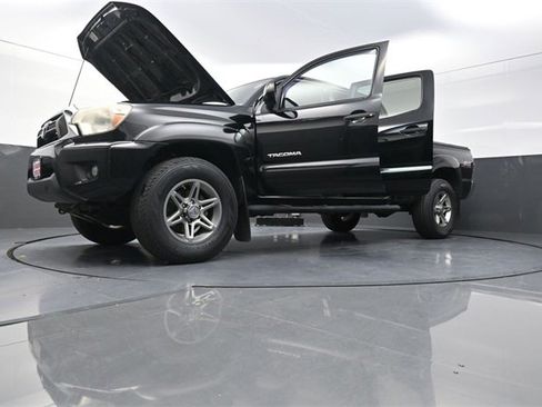 Used 2013 Toyota Tacoma PreRunner w/ SR5 Pkg image 37